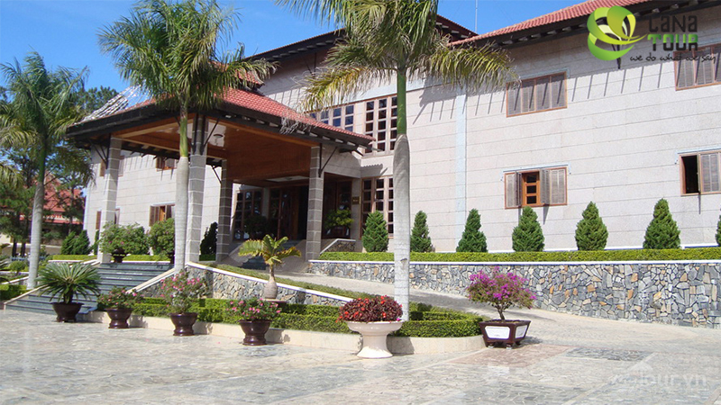 HOANG ANH DALAT XANH RESORT 4*